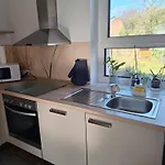 Modernes 3-zimmer-apartment Mit Top-anbindung In Daire Wuppertal