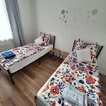Modernes 3-zimmer-apartment Mit Top-anbindung In Daire