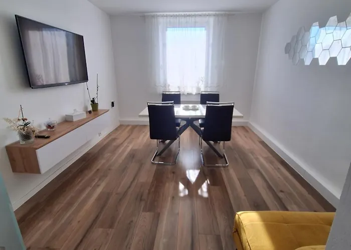 Modernes 3-zimmer-apartment Mit Top-anbindung In Wuppertal