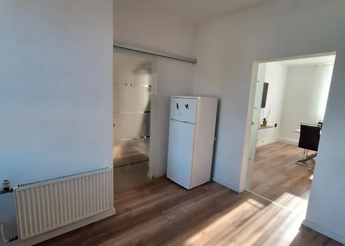 Apartment Modernes 3-zimmer-apartment Mit Top-anbindung In